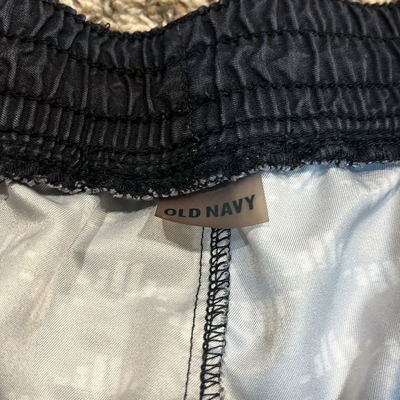 OLD NAVY shorts 🖤 - Picture 5 of 6